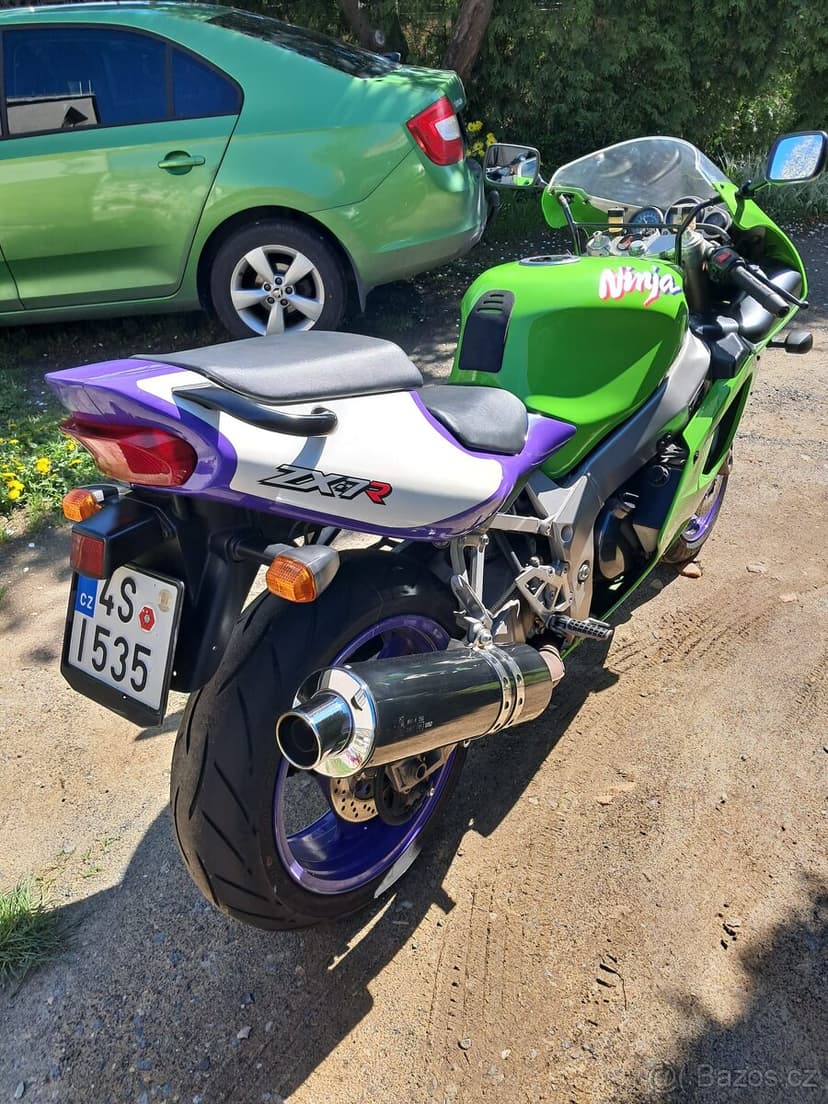 Kawasaki ZX7R ninja