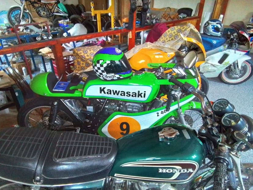 Závodní Kawasaki Z 400