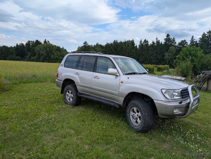 Toyota land cruiser uzj 100 V8 s LPG