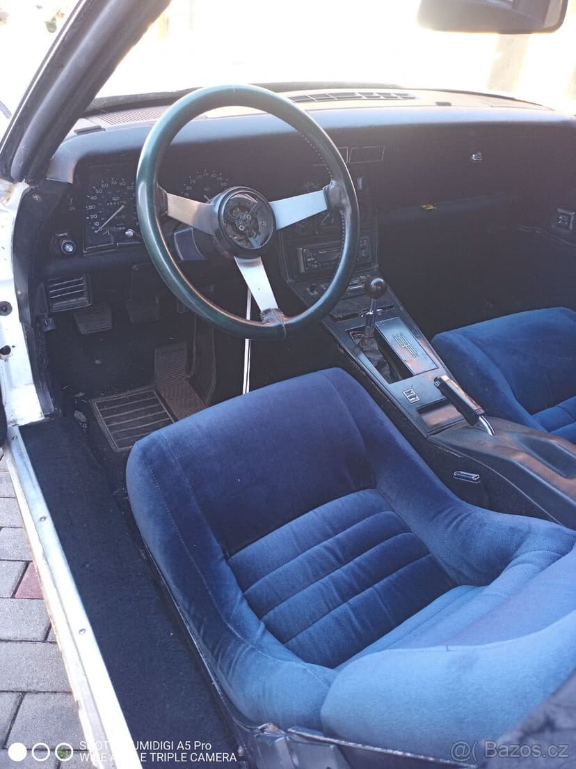 Corvette ,c 3 ,1988 ,5,7v8 manuál