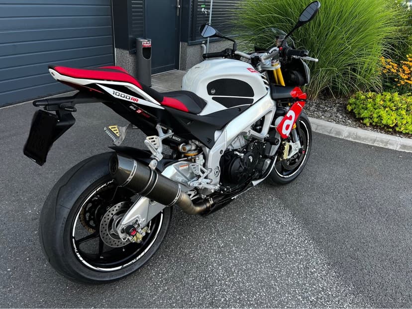 2014 Aprilia Tuono V4R APRC