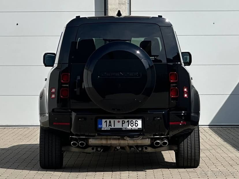 Land Rover Defender 110 V8 P425 X-Dynamic HSE