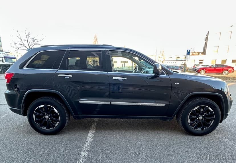 JEEP GRAND CHEROKEE 3.6 210KW 4x4 OVERLAND-ACC-TAŽNÉ