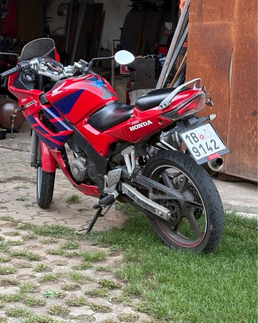 Honda cbr 125 r