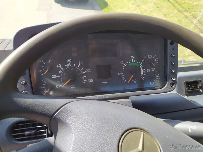 Mercedes UNIMOG U300 107 Tkm, CZ