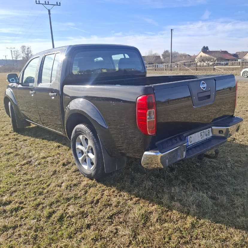 Nissan navara 2.5 td 140kw 178tkm