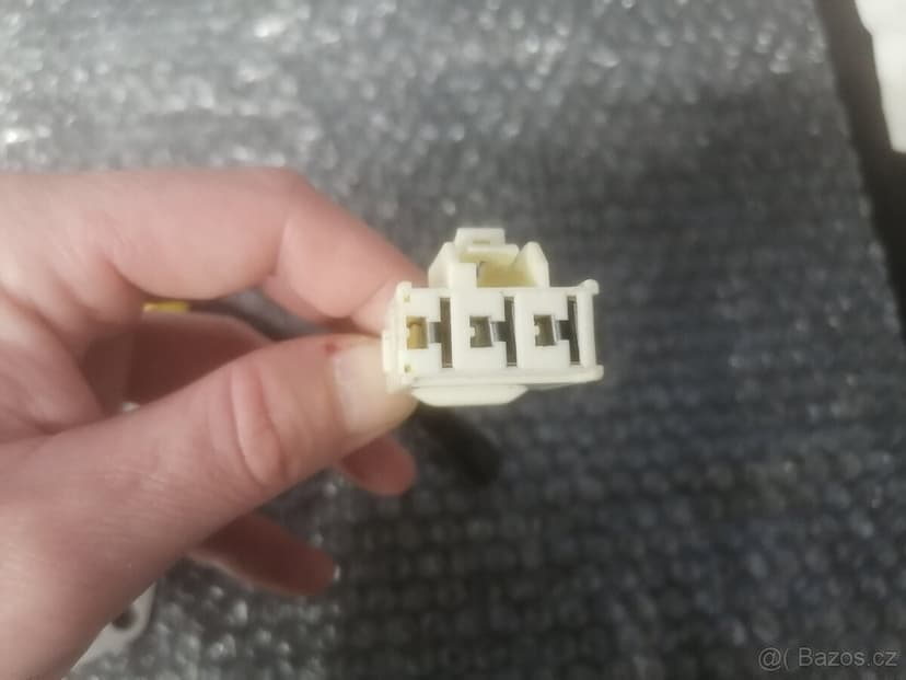 Aprilia Rsv4 11-17 stator + víko dobíjení