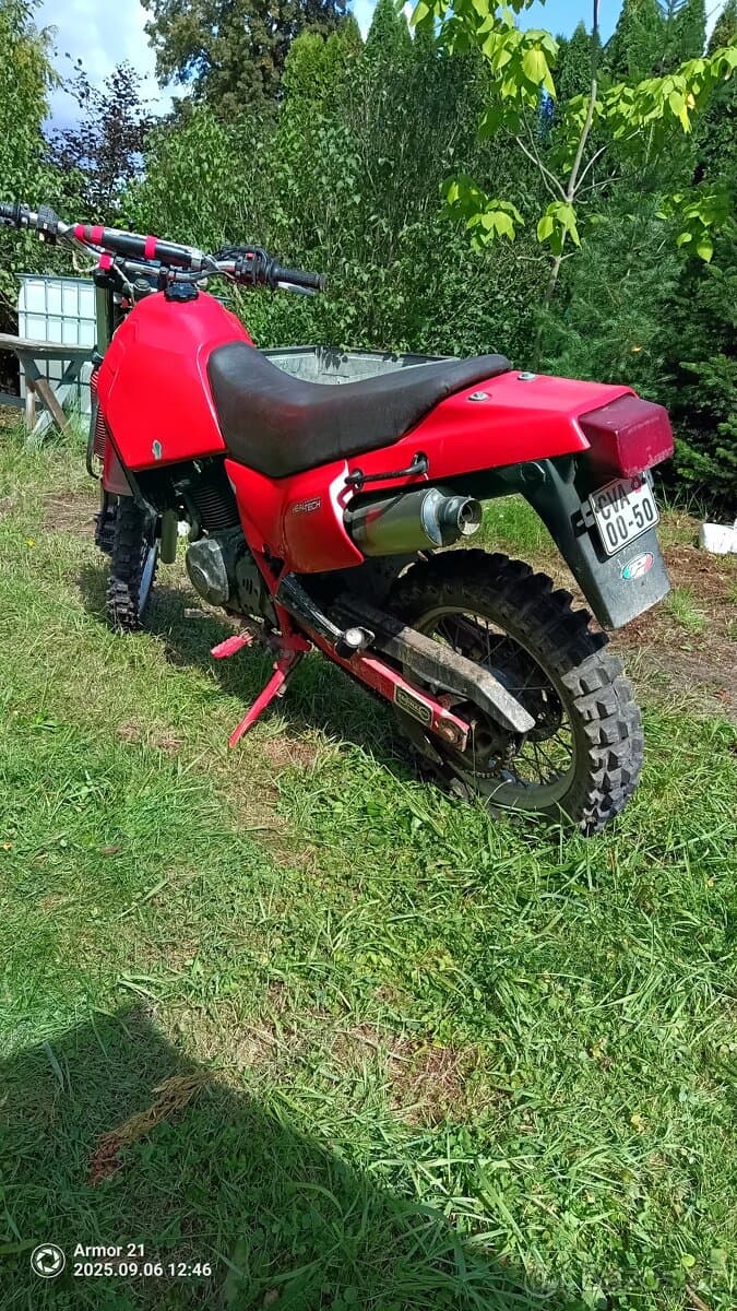 Suzuki DR 650