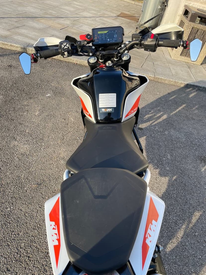Ktm duke 390