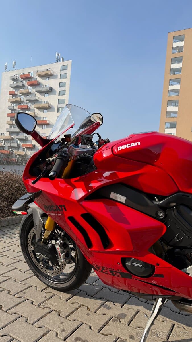 Ducati Panigale V4S 2021