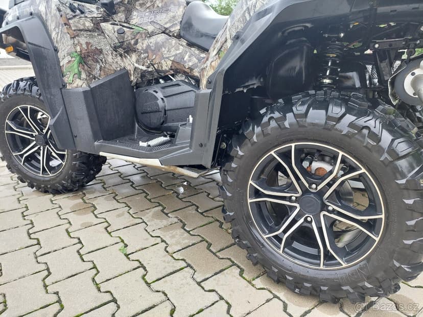 Prodám čtyřkolku CF MOTO 850