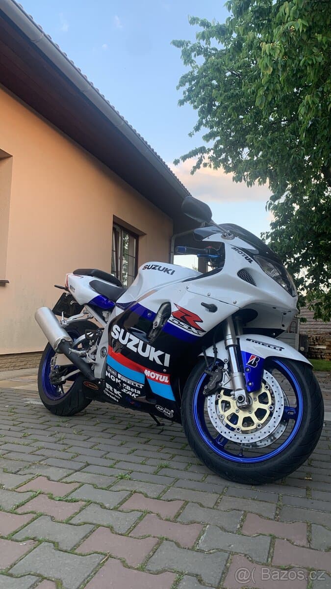 Na opravu / díly - Suzuki GSXR 750
