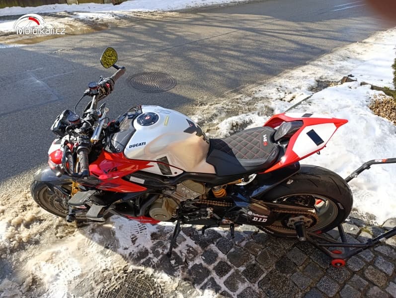 Ducati Streetfighter V4R Speciale Pecco edition N°09