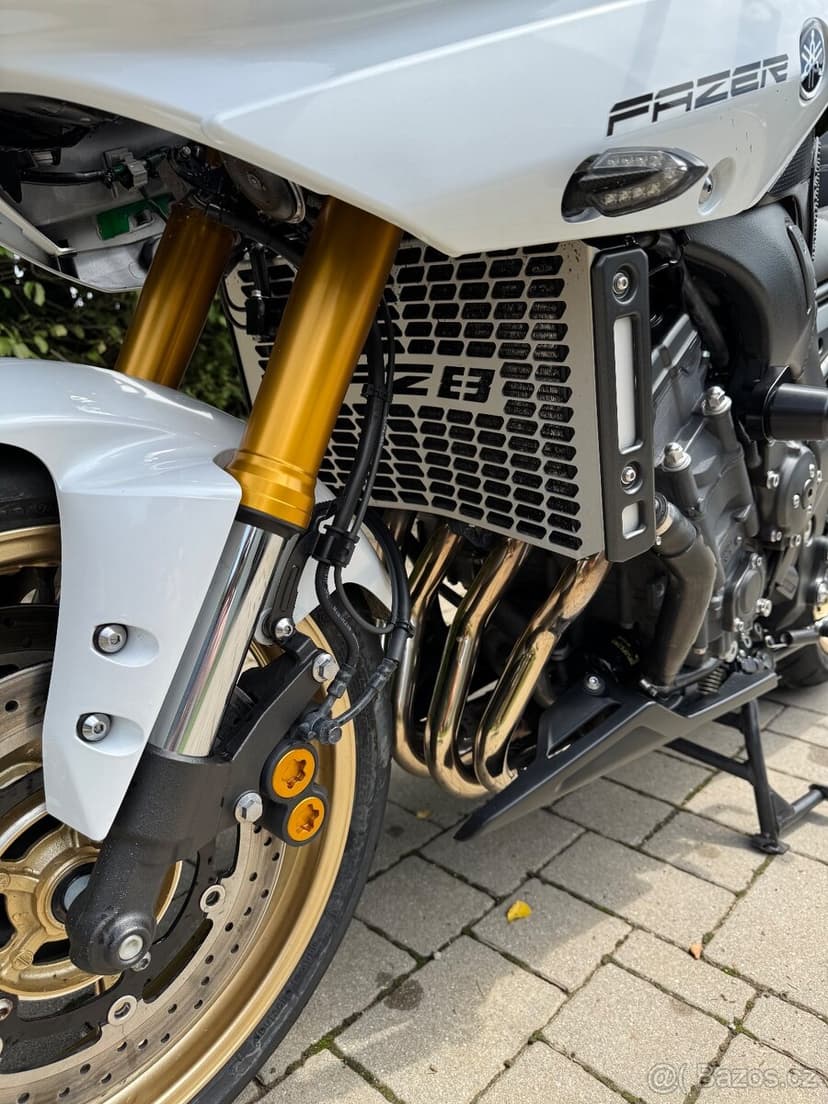 YAMAHA Fz8 Fazer ABS