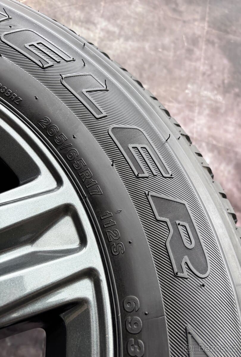 Originál alu kola Toyota Hilux 265/65R17 112S 99% VZORKU