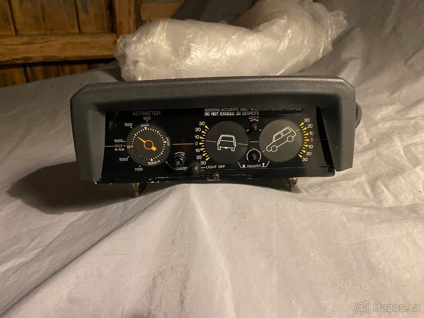 Land Cruiser LJ 70-73 Náklonoměr Altimetr