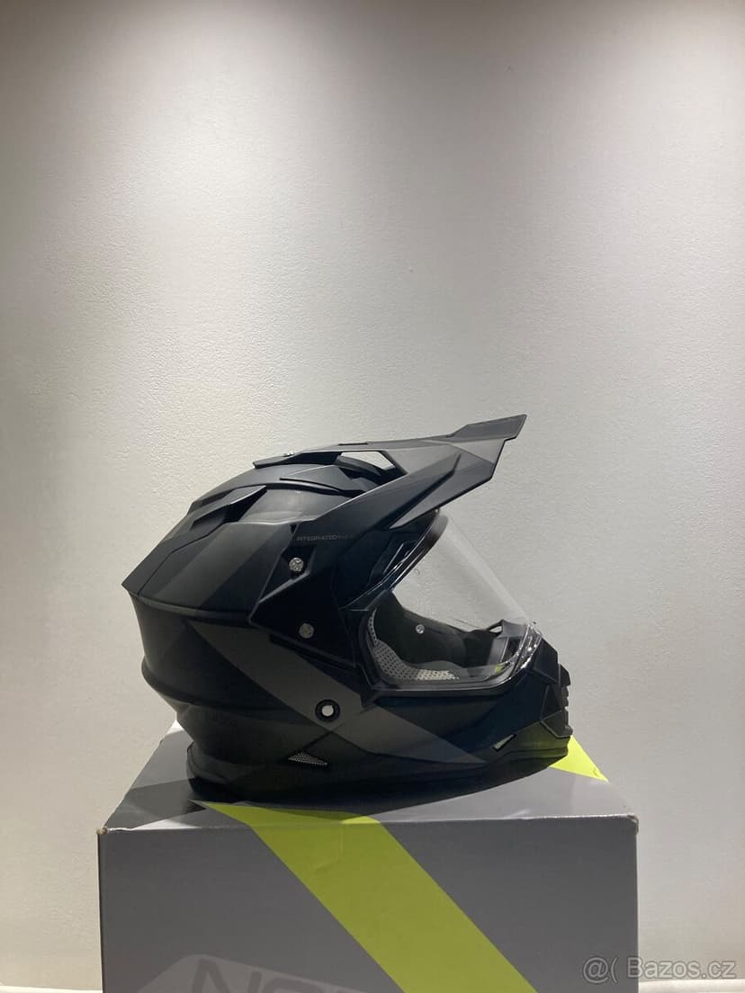 Helma/přilba NOX N312