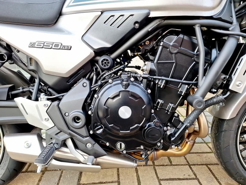 Kawasaki Z650RS, předváděcí, záruka, DPH, i na splátky