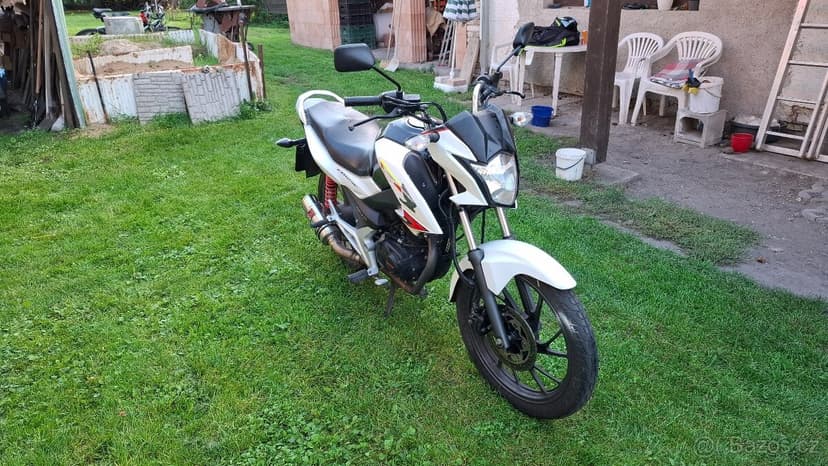 Honda CB125F