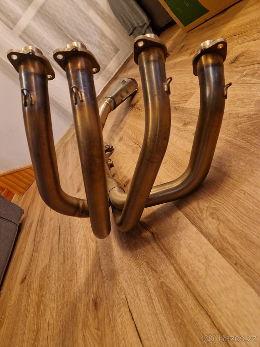 Kawasaki Z900 výfuk Zard