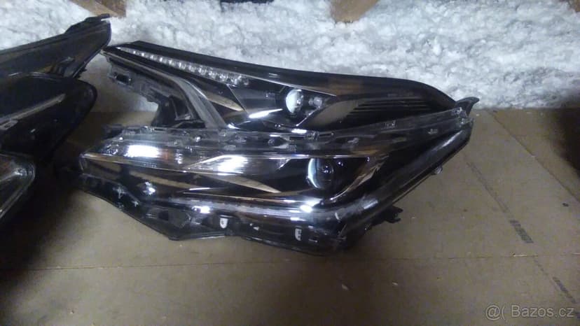 Světla toyota-predni