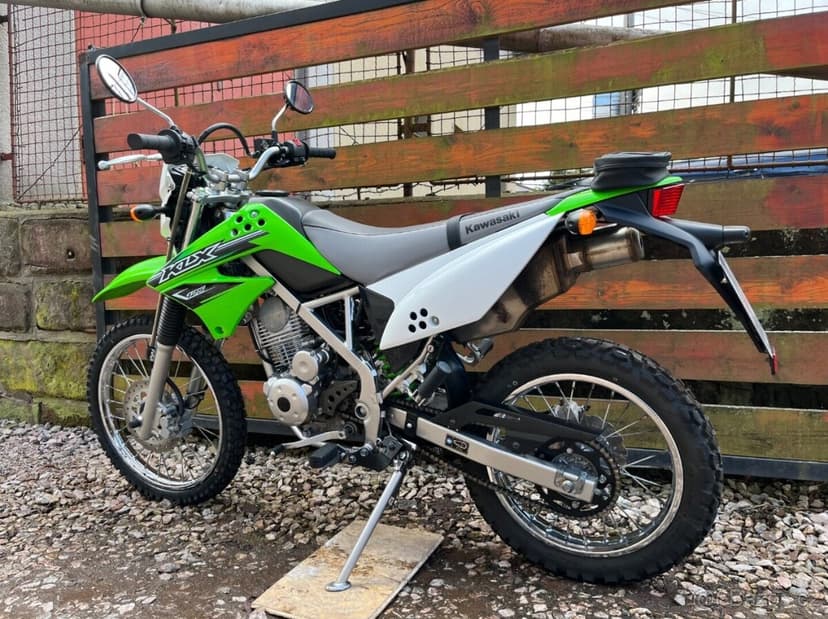 Kawasaki KLX 125 - 2016 - najeto 10.000km