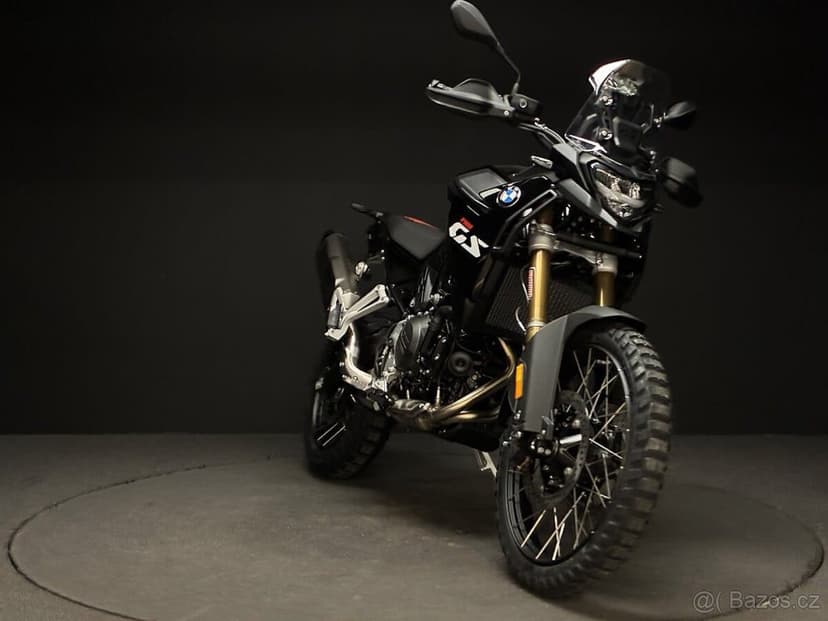 BMW F900 GS