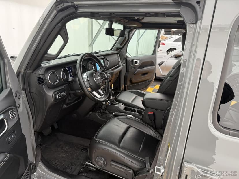 Jeep Wrangler, 200KW AT CZ DPH Overland