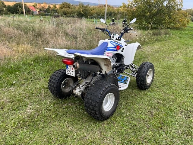Suzuki LTZ 400, bílé SPZ, výborný stav