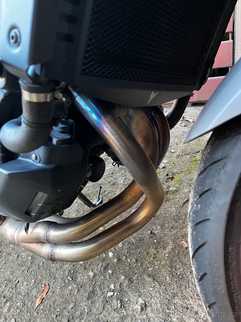 Yamaha mt 09 Výfuk IXIL Hyperlow