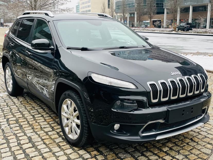 Jeep Cherokee 2.2D 4x4 147KW AUT KAMERA VÝHŘEV SERVISKA
