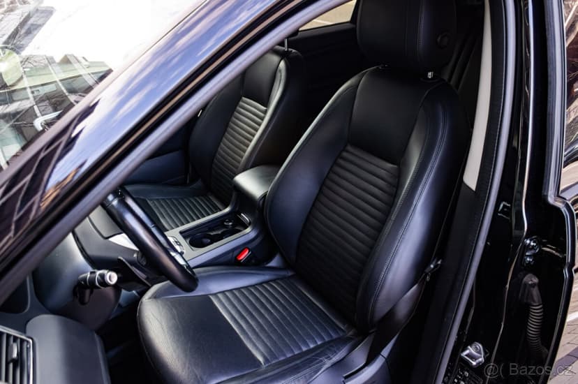 Land Rover Discovery Sport HSE 2.0D TD4 132kW / TOP STAV /