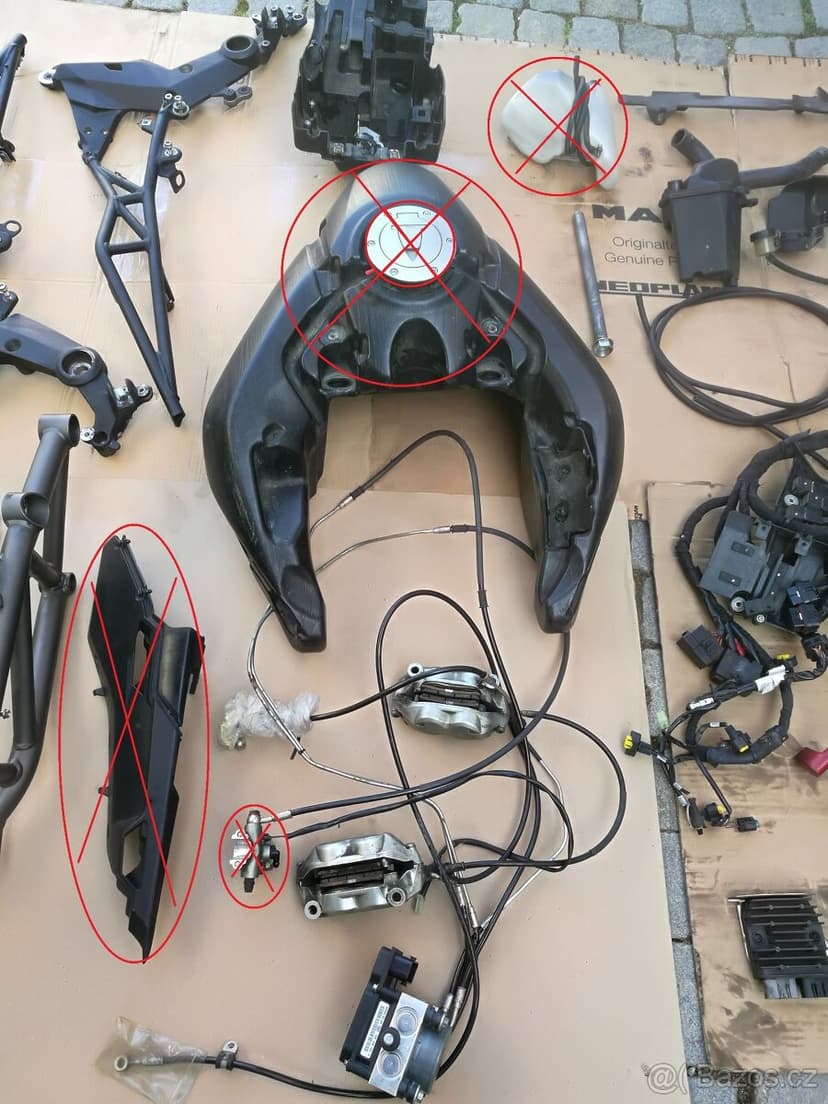 ⭐Ducati Multistrada 1200S (2010)⭐Díly⭐