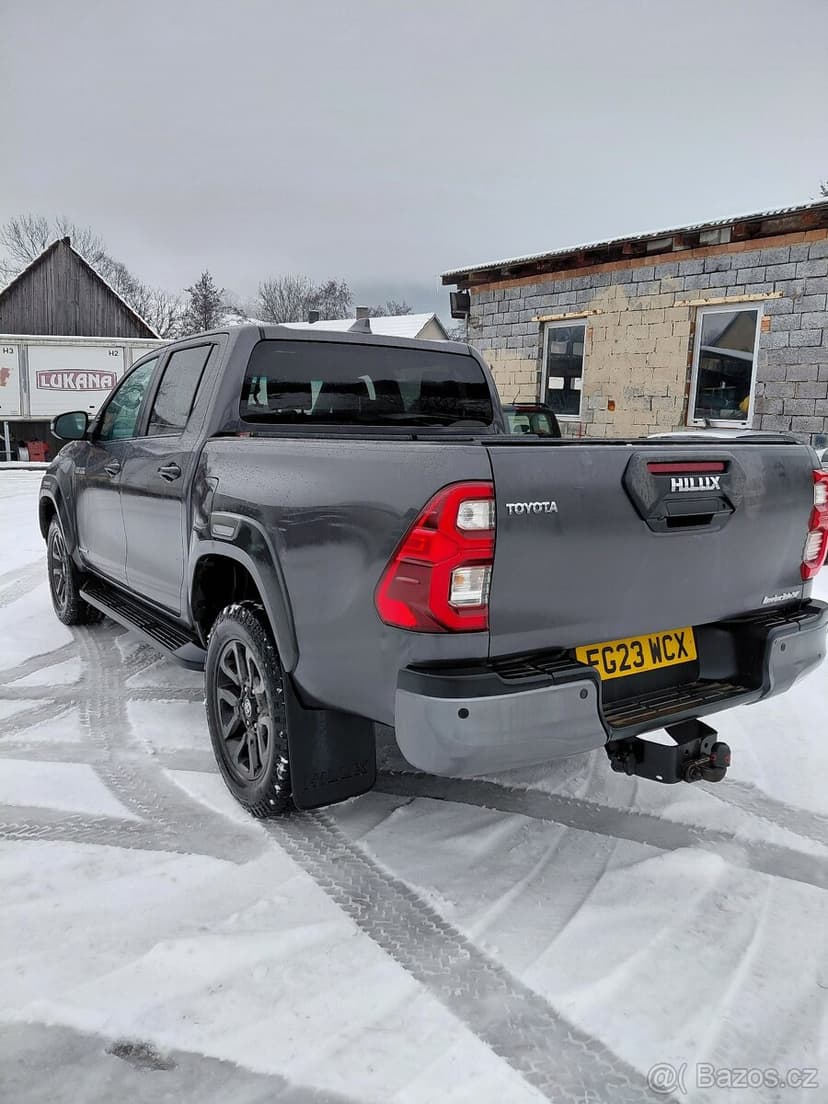 Toyota Hilux 2,8D, r.v. 2024, Anglická verze
