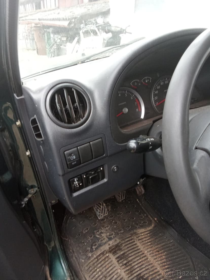 Suzuki Jimny 1,3 63kw - náhradní díly