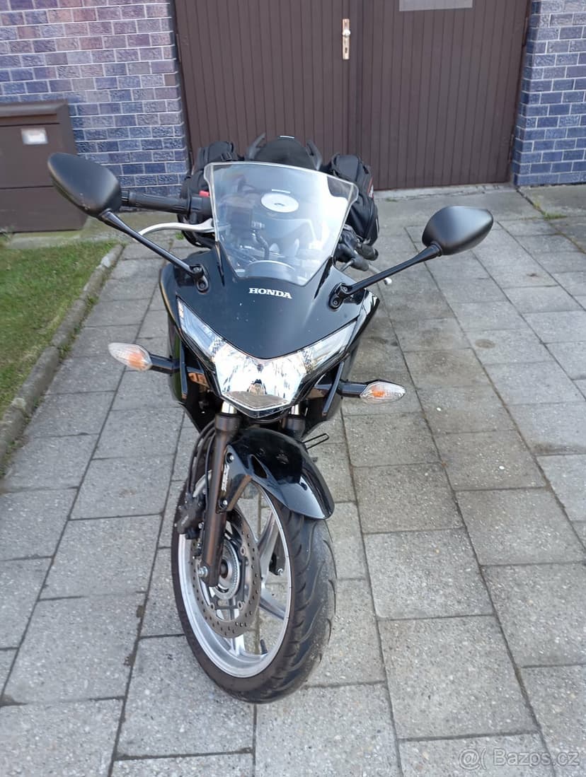 Honda CBR 250 MC41