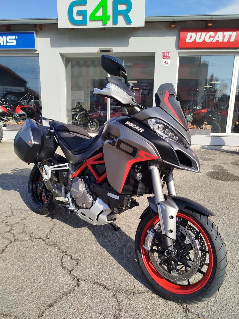 Ducati Multistrada 1260 S Grand Tour, ČR, Servis, Výfuk