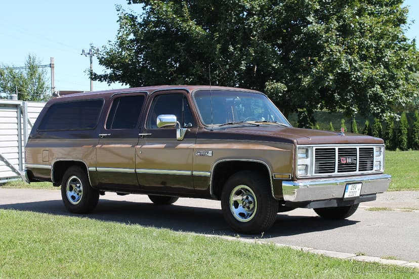 1988 GMC Suburban Sierra Classic 1500 2WD 5.7 V8