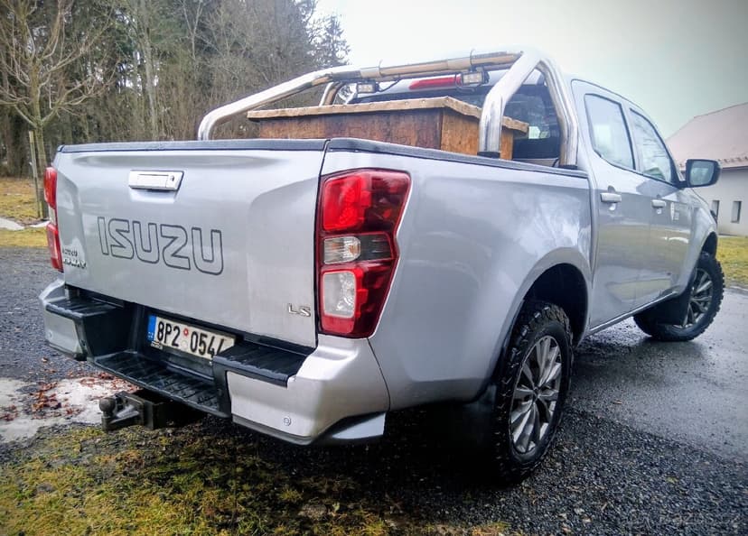 Isuzu D-MAX