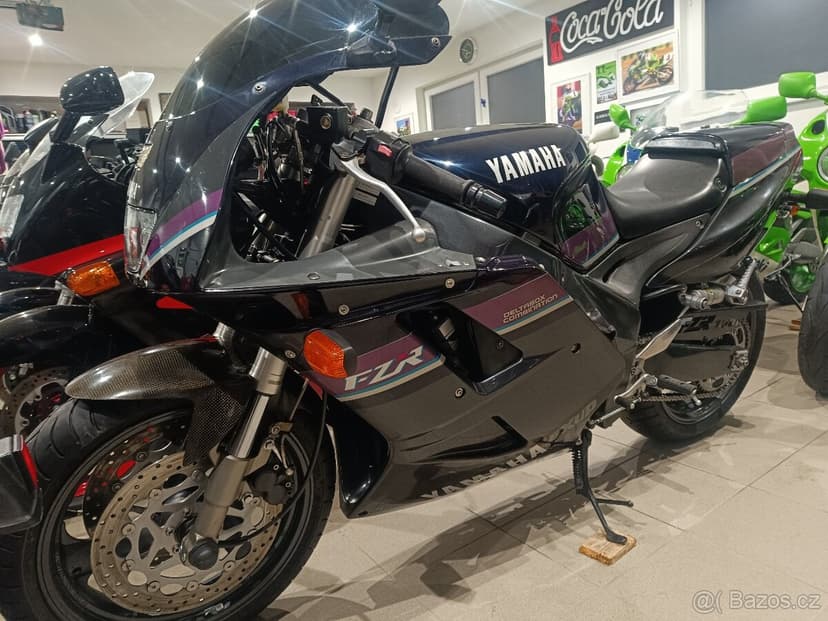 Yamaha FZR 1000 EXUP Top stav