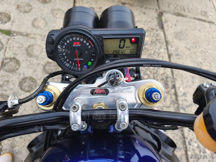 Suzuki gsxr 600 K5 Street.