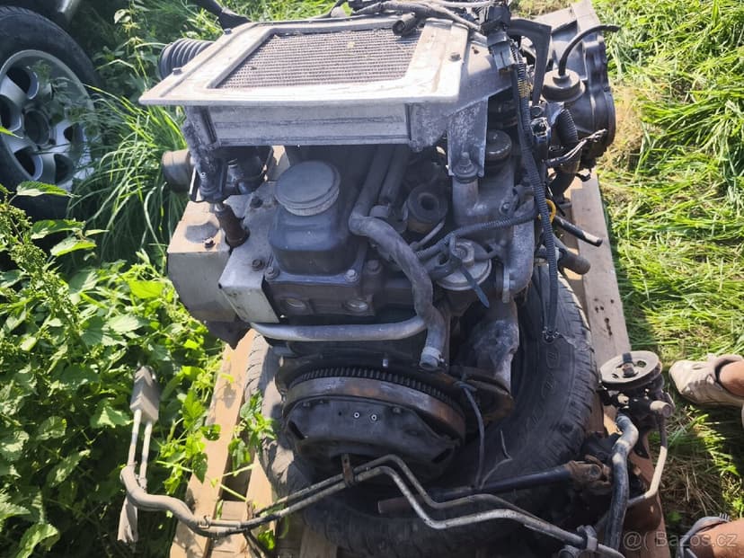 Motor, převodovka, rozvodovka Nissan navara d22 2.5td 76kw