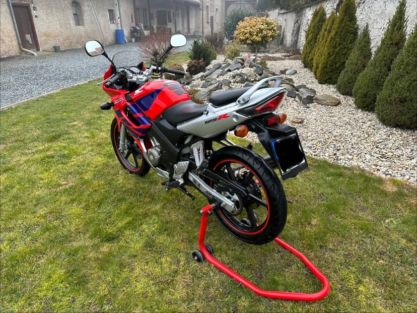 Honda cbr 125r 18000km