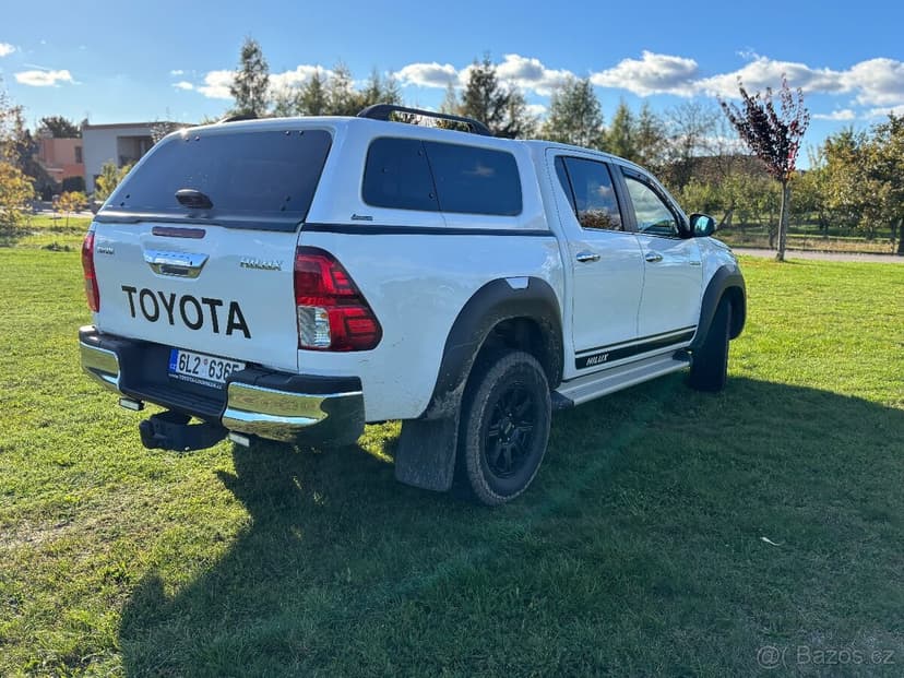 Prodám Toyota Hilux 2.8 Td 150 kw ČR záruka MANUÁL