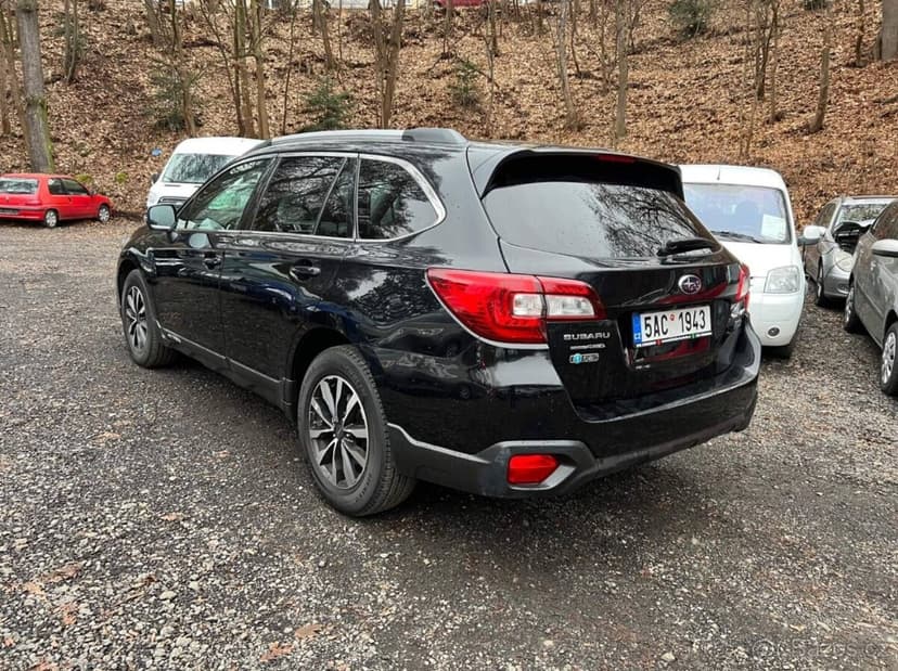 Subaru Outback 2.0 D 110kW 4x4 AT tempomat 153tkm 2015 ČR