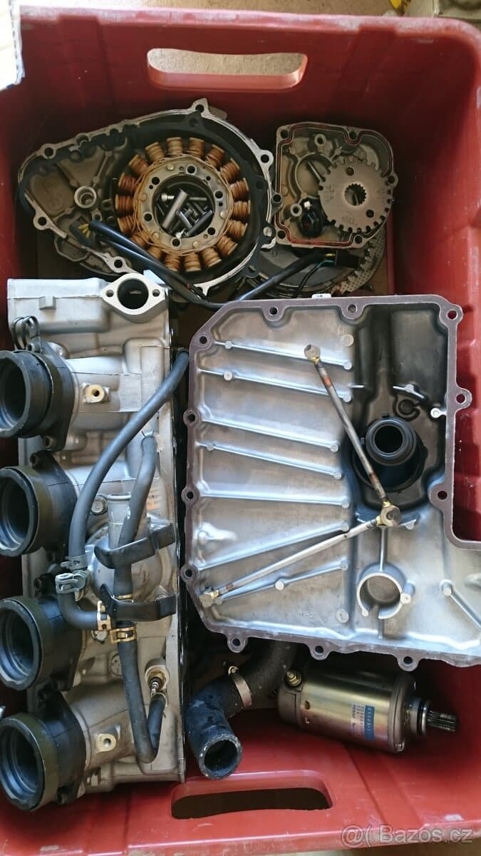 Kawasaki ninja zx9r motor