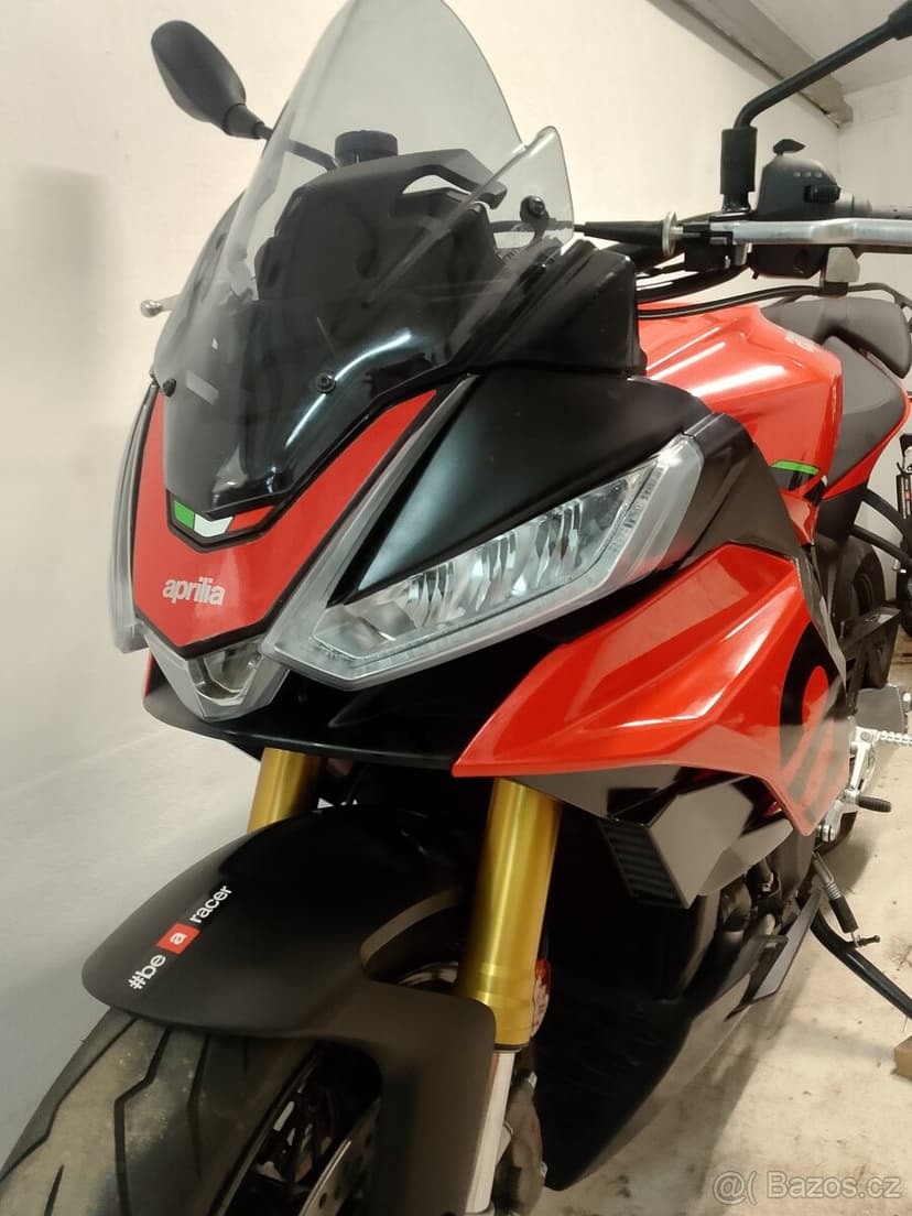 Aprilia tuono 1100 v4 gt