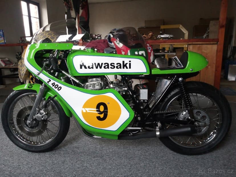 Závodní Kawasaki Z 400