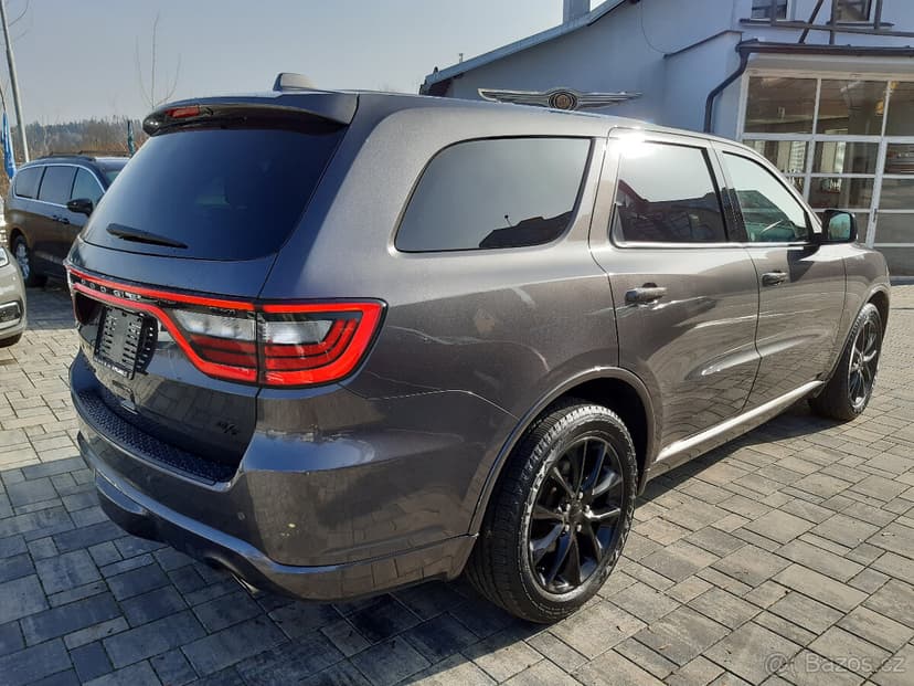 Dodge Durango 5.7L V8 HEMI R/T 4x4, 6míst, tažné, Top výbava