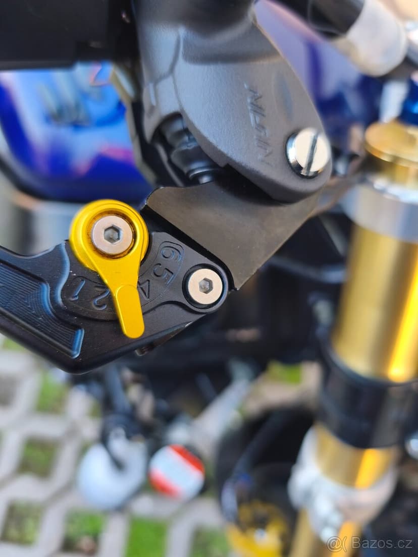 Suzuki gsxr 600 K5 Street.